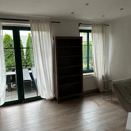 Moni Apartment *